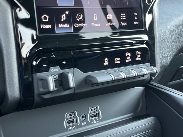 2027 RAM 2500 Big Horn