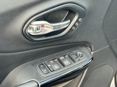 2023 Jeep Cherokee Altitude Lux 4x4