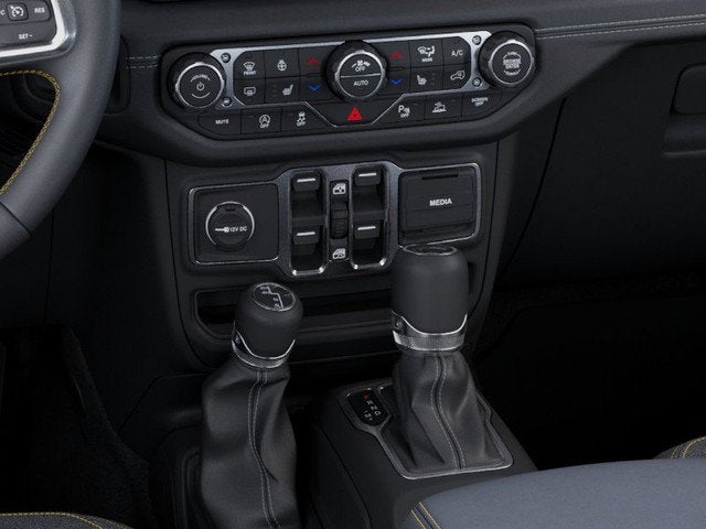 2027 Jeep Wrangler WRANGLER 4-DOOR SAHARA