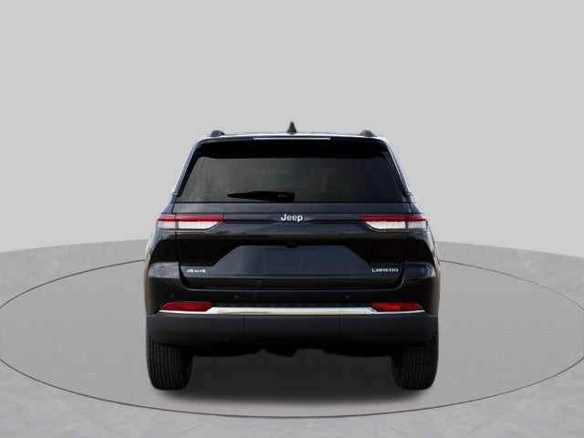 2027 Jeep Grand Cherokee GRAND CHEROKEE LAREDO X 4X4