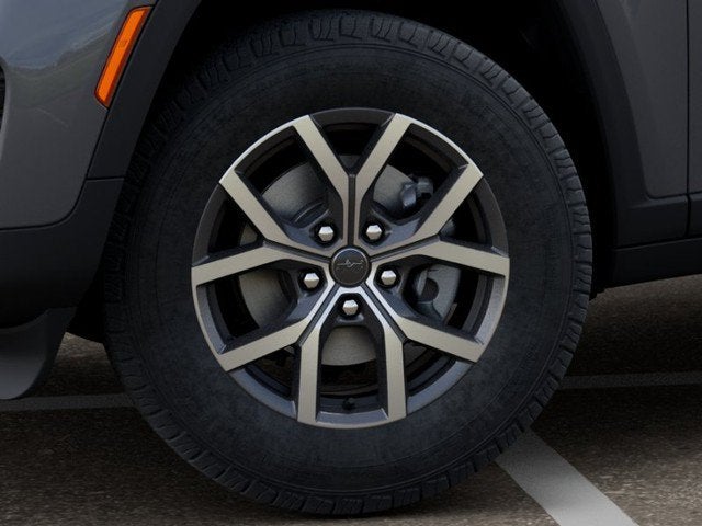 2027 Jeep Grand Cherokee GRAND CHEROKEE LAREDO 4X4