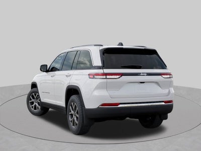 2027 Jeep Grand Cherokee GRAND CHEROKEE LAREDO X 4X4