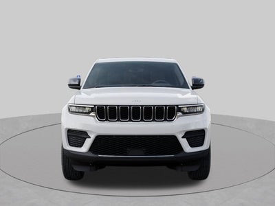 2027 Jeep Grand Cherokee GRAND CHEROKEE LAREDO X 4X4