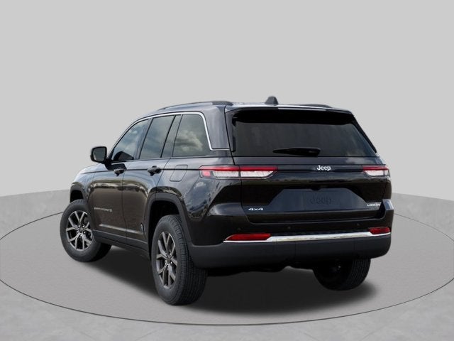 2027 Jeep Grand Cherokee GRAND CHEROKEE LAREDO 4X4