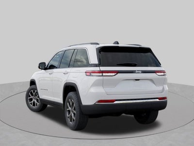 2027 Jeep Grand Cherokee GRAND CHEROKEE LAREDO X 4X4