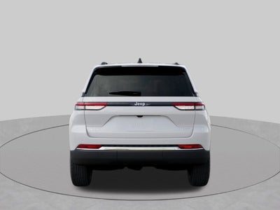 2027 Jeep Grand Cherokee GRAND CHEROKEE LAREDO X 4X4