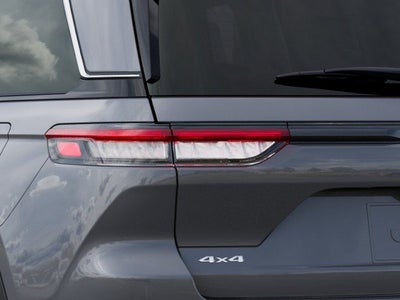 2027 Jeep Grand Cherokee GRAND CHEROKEE LAREDO X 4X4