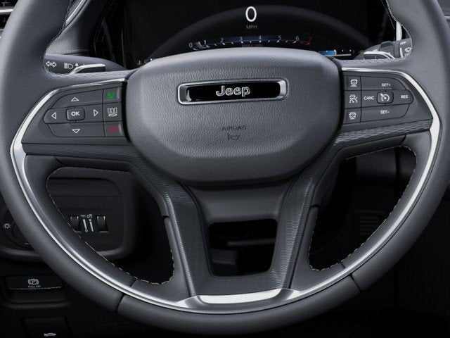 2027 Jeep Grand Cherokee GRAND CHEROKEE LAREDO 4X4