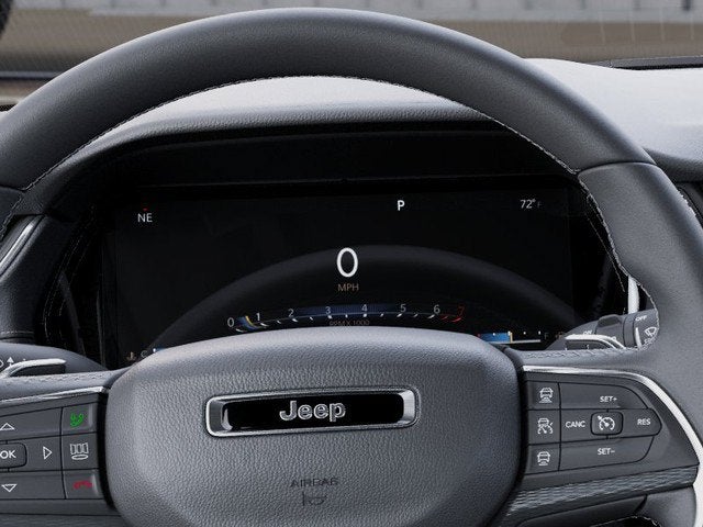 2027 Jeep Grand Cherokee GRAND CHEROKEE LAREDO X 4X4