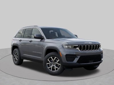 2027 Jeep Grand Cherokee GRAND CHEROKEE LAREDO X 4X4