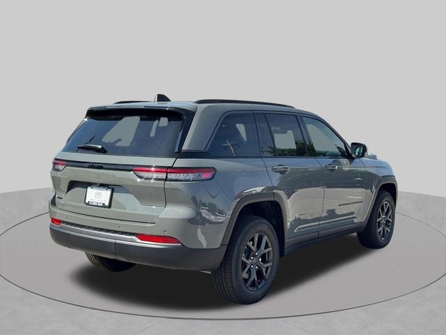 2027 Jeep Grand Cherokee GRAND CHEROKEE LAREDO ALTITUDE 4X4