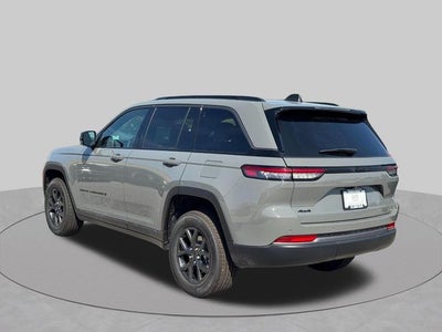 2027 Jeep Grand Cherokee GRAND CHEROKEE LAREDO ALTITUDE 4X4
