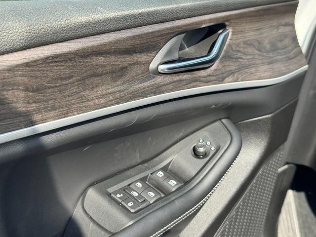 2027 Jeep Grand Cherokee GRAND CHEROKEE LAREDO ALTITUDE 4X4