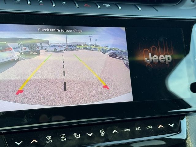 2027 Jeep Grand Cherokee GRAND CHEROKEE LAREDO ALTITUDE 4X4