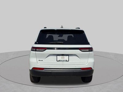 2027 Jeep Grand Cherokee Laredo Altitude