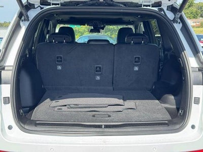 2027 Jeep Grand Cherokee Laredo Altitude