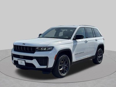 2027 Jeep Grand Cherokee Laredo Altitude