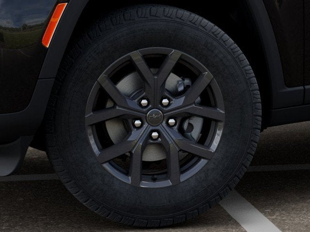 2027 Jeep Grand Cherokee GRAND CHEROKEE LAREDO ALTITUDE 4X4