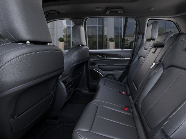 2027 Jeep Grand Cherokee GRAND CHEROKEE LIMITED 4X4
