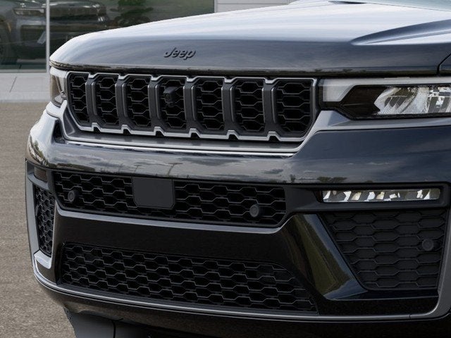 2027 Jeep Grand Cherokee GRAND CHEROKEE LIMITED RESERVE 4X4