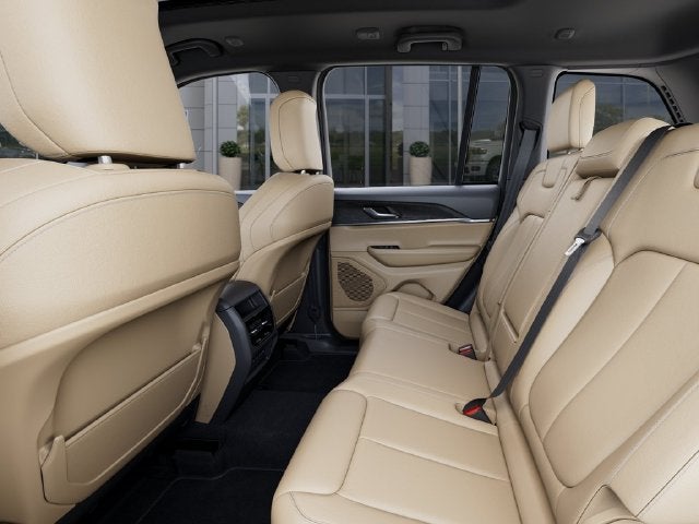 2027 Jeep Grand Cherokee GRAND CHEROKEE LIMITED 4X4