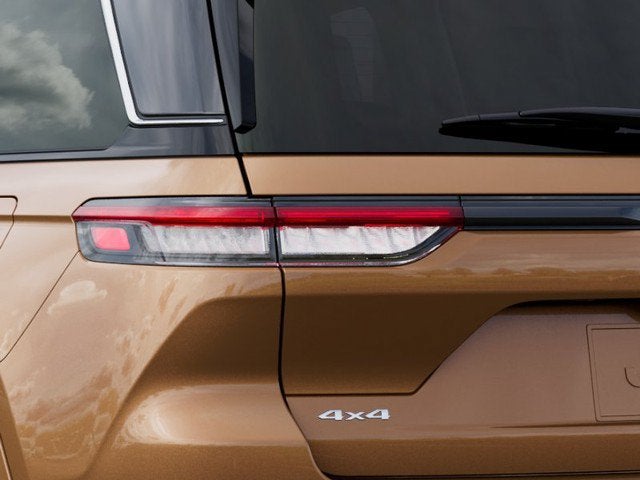 2027 Jeep Grand Cherokee GRAND CHEROKEE SUMMIT 4X4