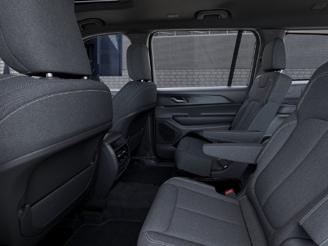 2027 Jeep Grand Cherokee GRAND CHEROKEE L LAREDO X 4X4