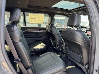 2027 Jeep Grand Cherokee GRAND CHEROKEE L LIMITED 4X4