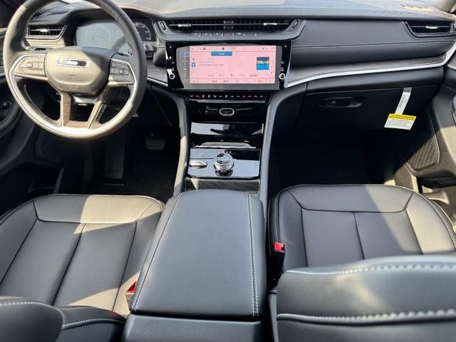 2027 Jeep Grand Cherokee GRAND CHEROKEE L LIMITED 4X4