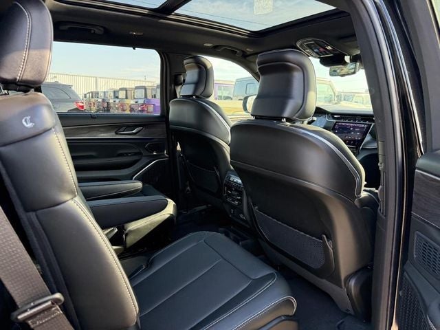 2025 Jeep Grand Cherokee GRAND CHEROKEE L OVERLAND 4X4