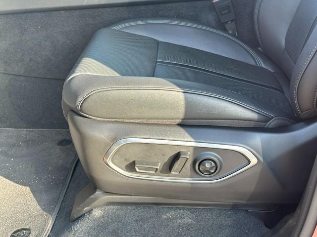 2025 Jeep Wagoneer WAGONEER L CARBIDE 4X4