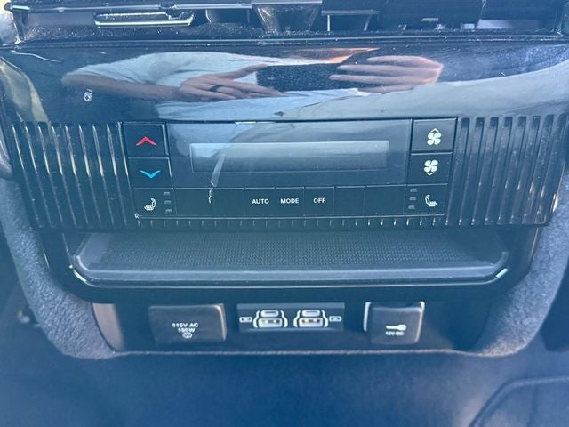 2024 Jeep Wagoneer L Series III 4x4