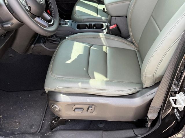 2025 Jeep Gladiator GLADIATOR MOJAVE 4X4