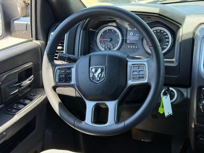 2024 RAM 1500 Classic Warlock Crew Cab 4x2 5'7' Box