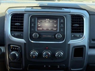 2024 RAM 1500 Classic Warlock Crew Cab 4x2 5'7' Box