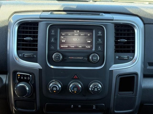 2024 RAM 1500 Classic Warlock Crew Cab 4x2 5'7' Box