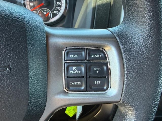 2024 RAM 1500 Classic Warlock Crew Cab 4x2 5'7' Box