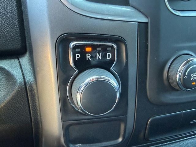 2024 RAM 1500 Classic Warlock Crew Cab 4x2 5'7' Box