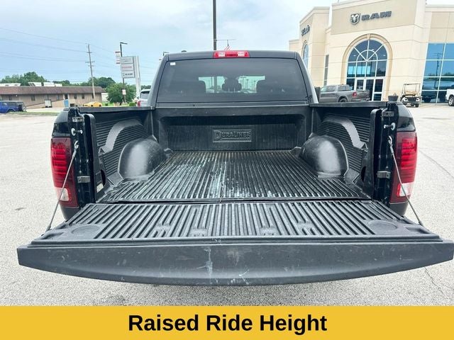 2024 RAM 1500 Classic Warlock Crew Cab 4x4 5'7' Box