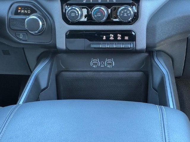 2026 RAM 1500 Big Horn Crew Cab 4x2 5'7' Box
