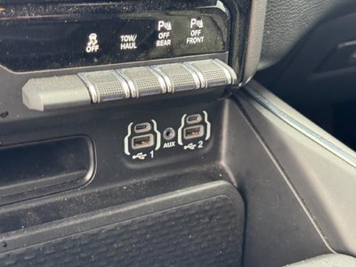 2024 RAM 1500 Lone Star Crew Cab 4x2 5'7' Box