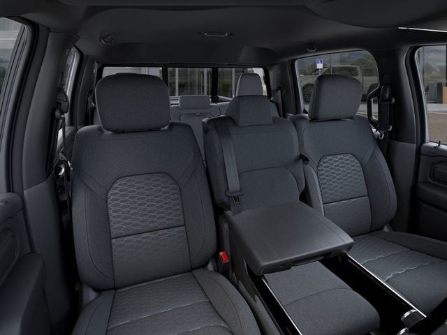 2027 RAM Ram 1500 RAM 1500 TRADESMAN CREW CAB 4X4 5'7' BOX