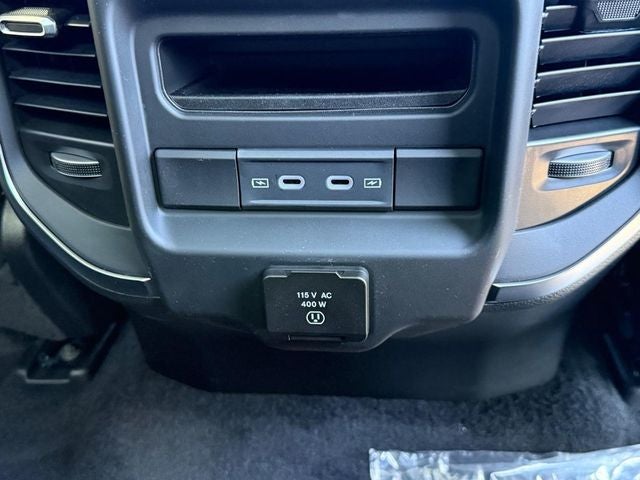 2026 RAM Ram 1500 RAM 1500 BIG HORN QUAD CAB 4X4 6'4' BOX