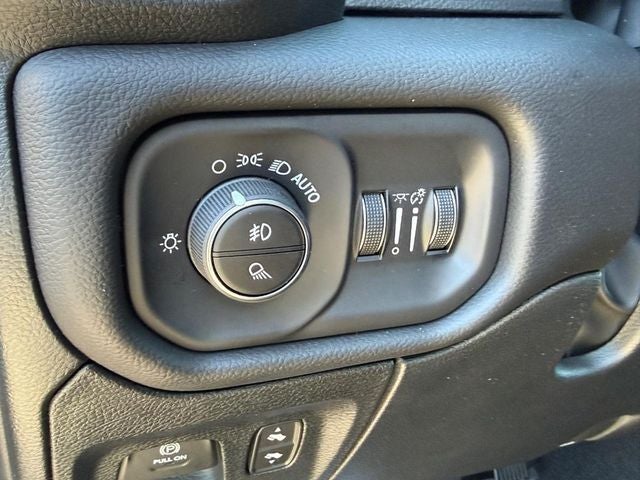 2026 RAM Ram 1500 RAM 1500 BIG HORN QUAD CAB 4X4 6'4' BOX