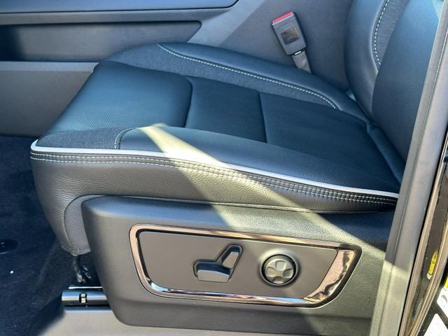 2026 RAM 1500 RAM 1500 LIMITED CREW CAB 4X4 5'7' BOX