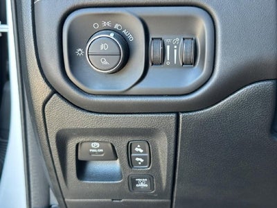 2025 RAM 1500 Limited Crew Cab 4x4 5'7' Box