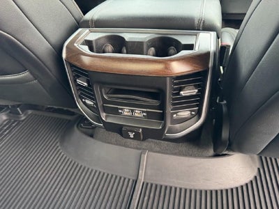 2022 RAM 1500 Laramie Crew Cab 4x4 5'7' Box