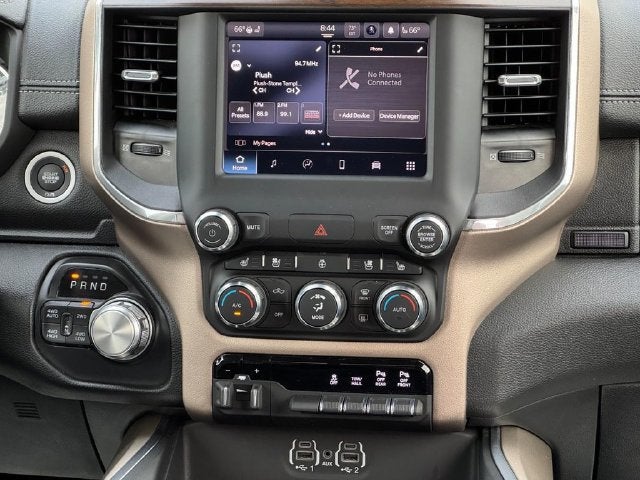 2022 RAM 1500 Laramie Crew Cab 4x4 5'7' Box