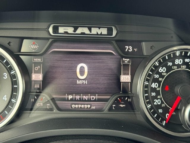 2022 RAM 1500 Laramie Crew Cab 4x4 5'7' Box