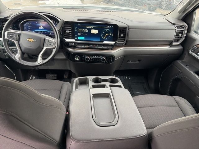 2023 Chevrolet Silverado 1500 4WD Crew Cab Standard Bed LT